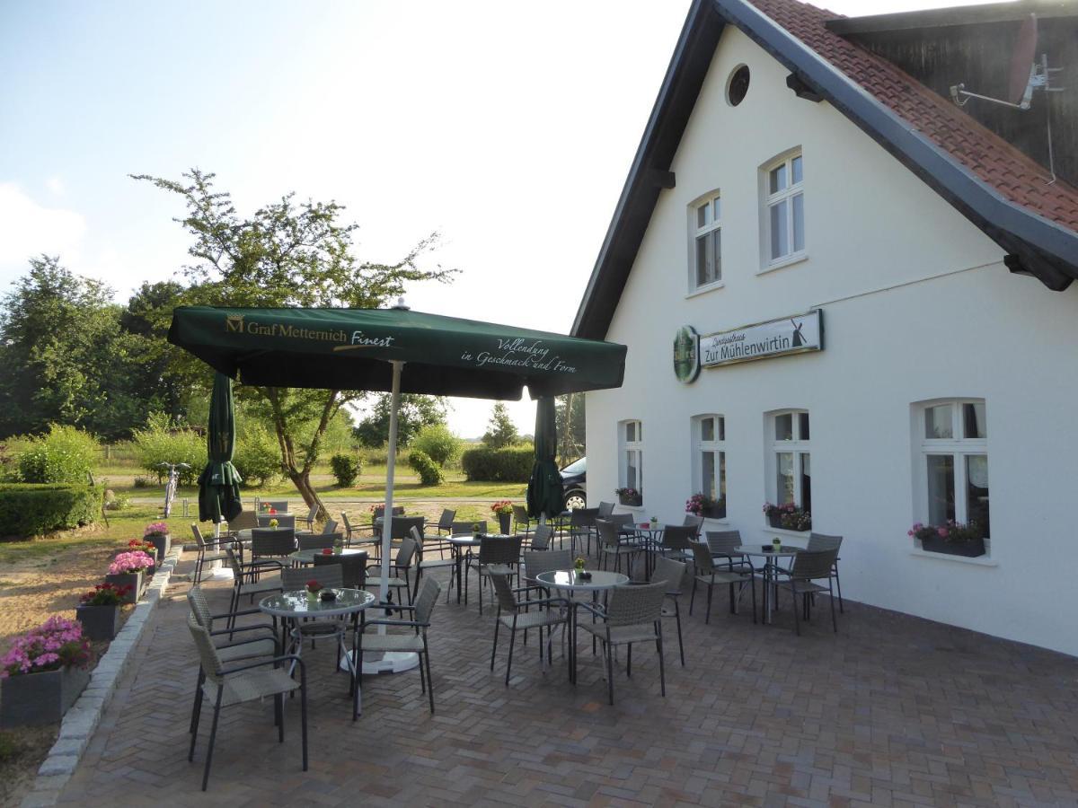 Landgasthaus Zur Muehlenwirtin Петерсгаген Екстер'єр фото
