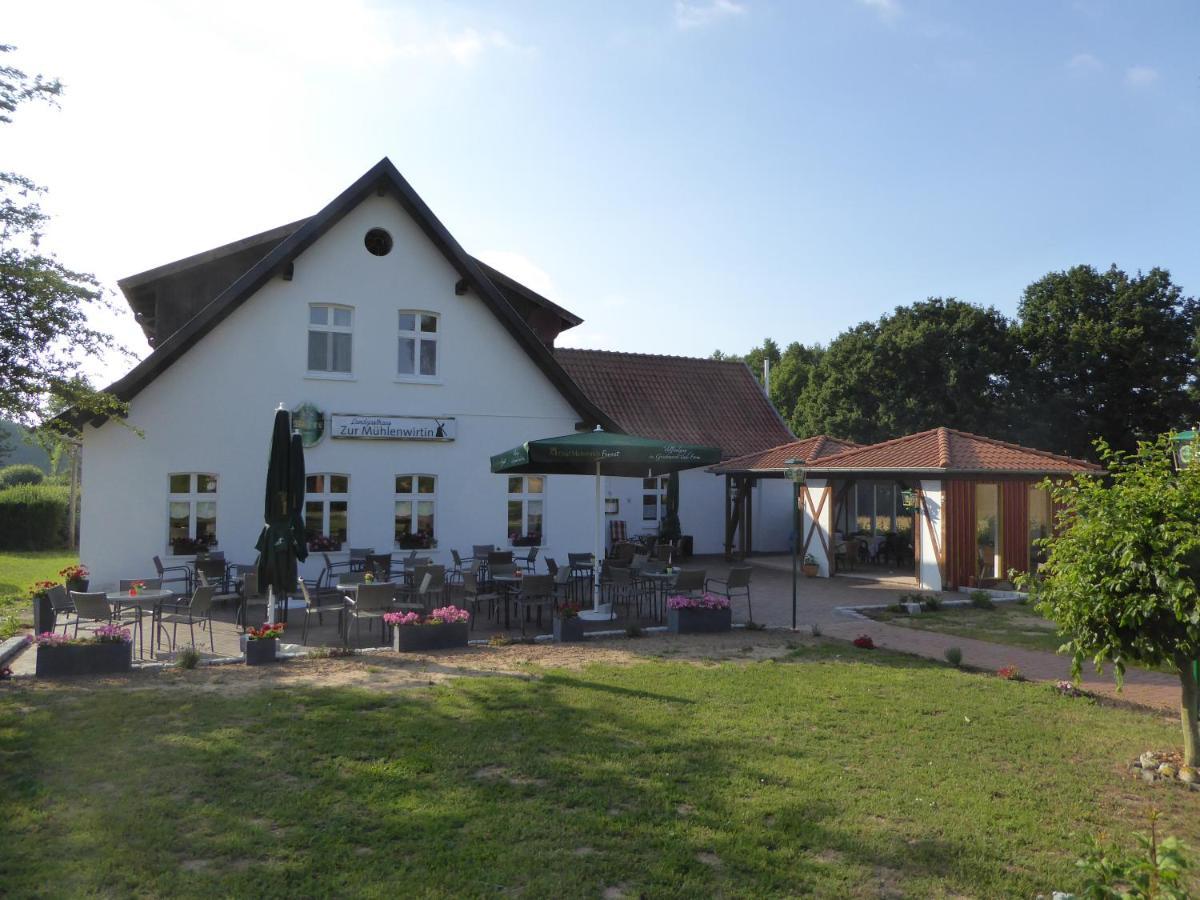 Landgasthaus Zur Muehlenwirtin Петерсгаген Екстер'єр фото